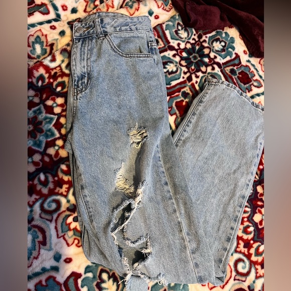 light ripped jeans ! - Picture 1 of 4